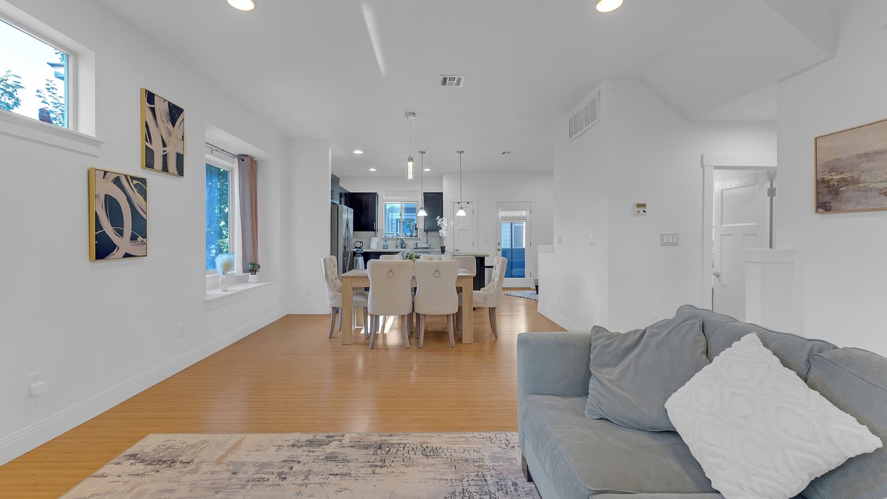Photo of Livingroom in Cedar Hills