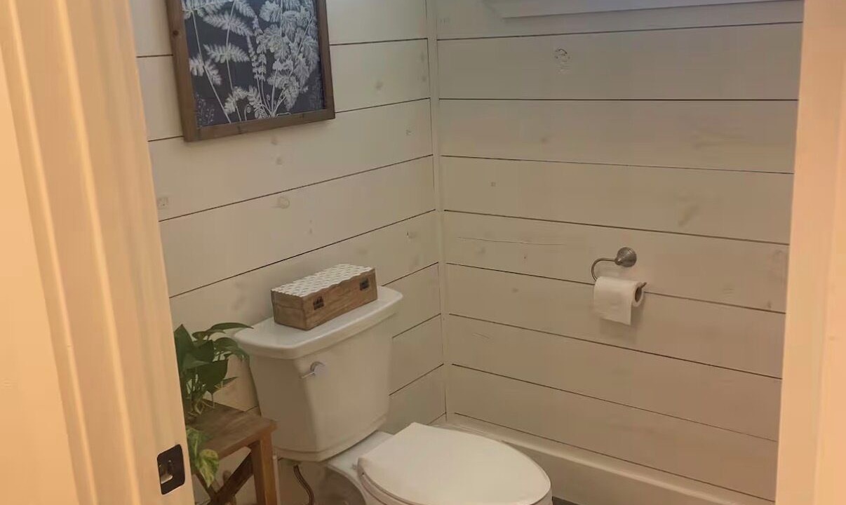 Photo of Bathroom in Sealy