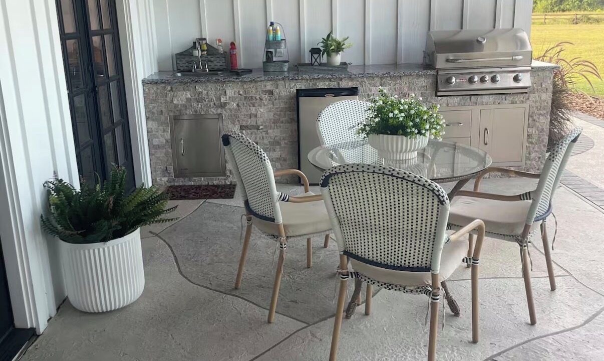 Photo of Outdoor in Sealy