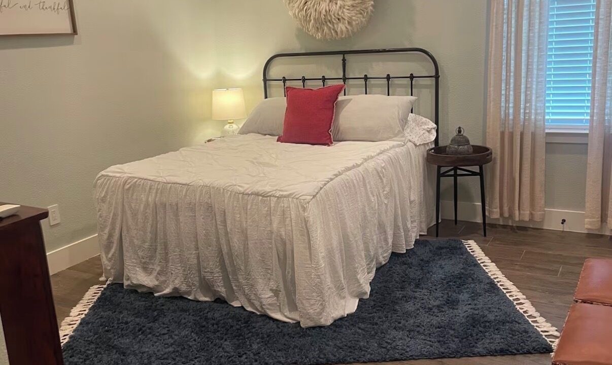 Photo of Bedroom in Sealy