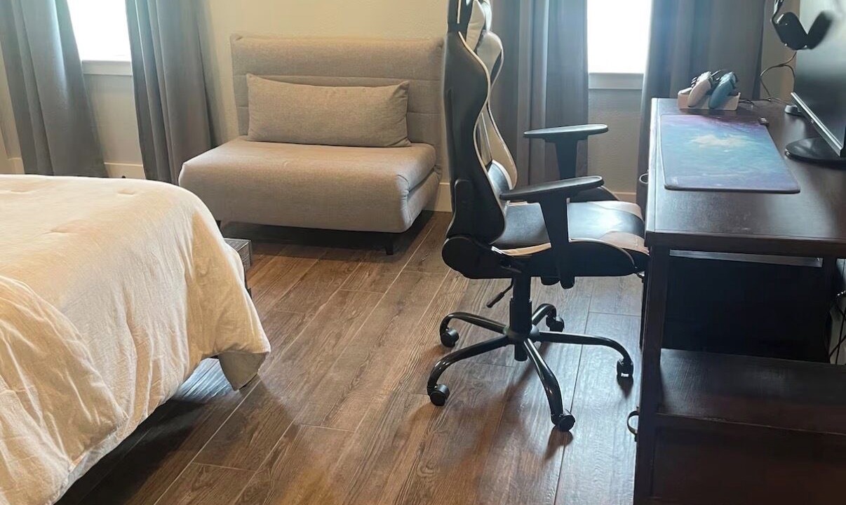 Photo of Bedroom in Sealy