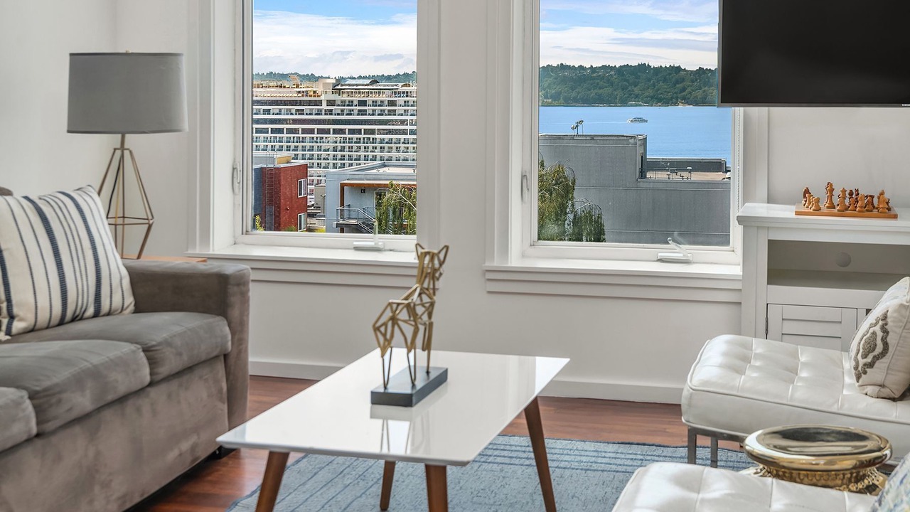 Photo of Livingroom in Belltown