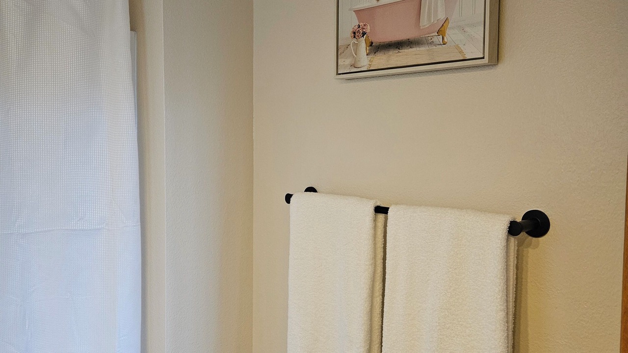 Photo of Bathroom in Central - Terry