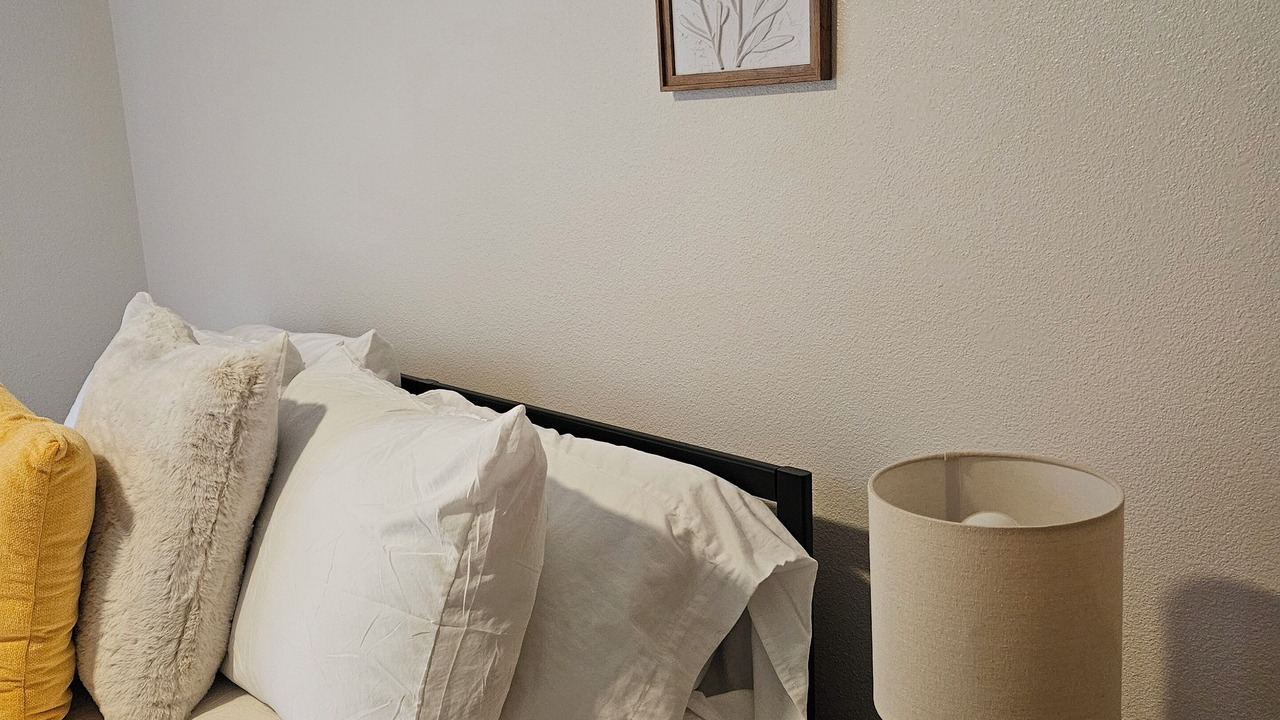 Photo of Bedroom in Central - Terry