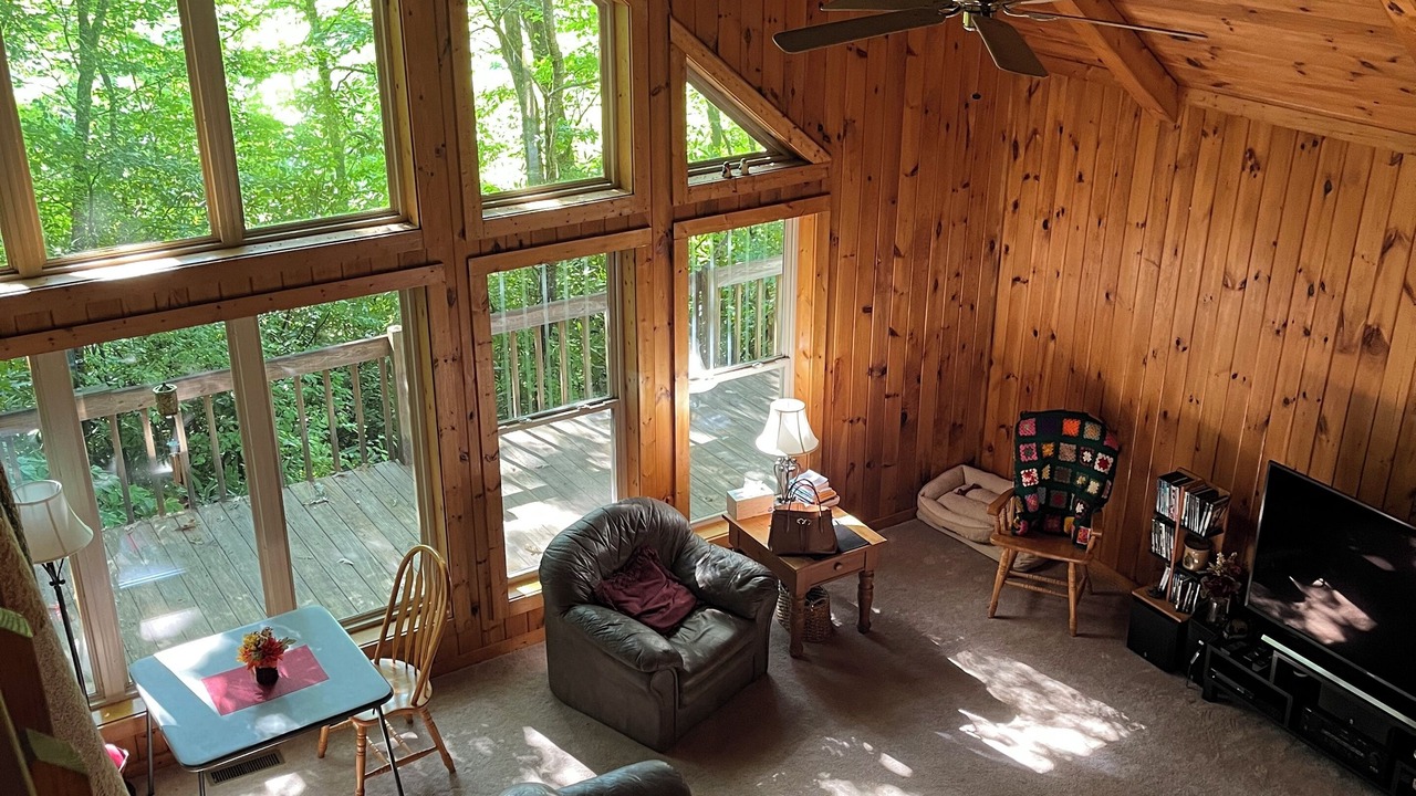 Photo of Livingroom in Hartford