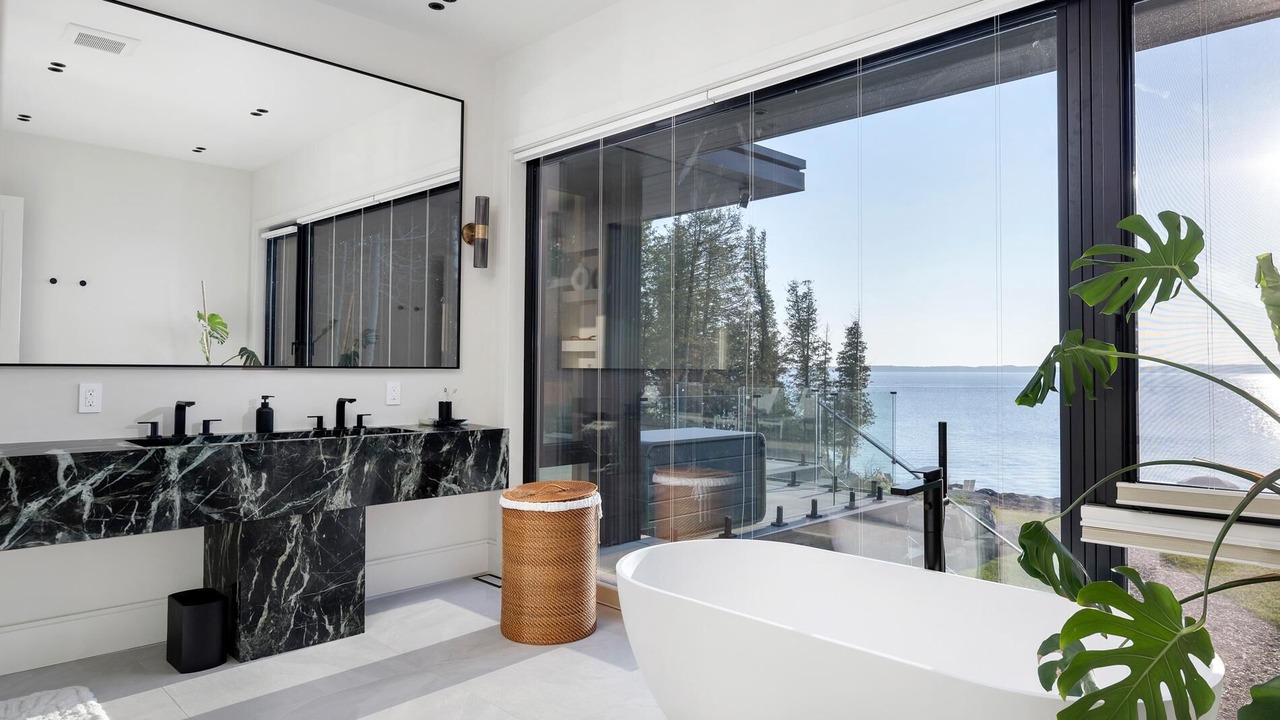 Photo of Bathroom in Lafontaine