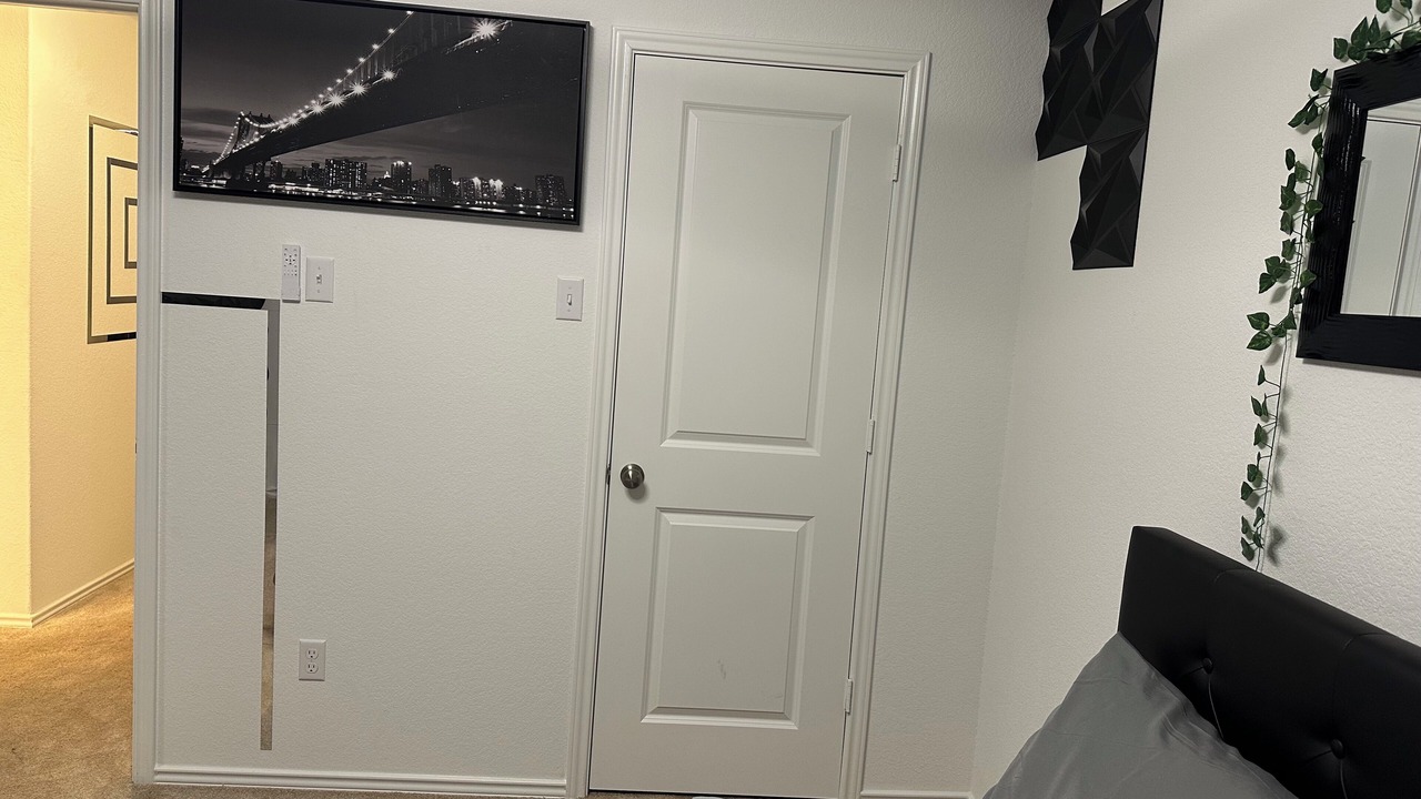 Photo of Bedroom in Kyle
