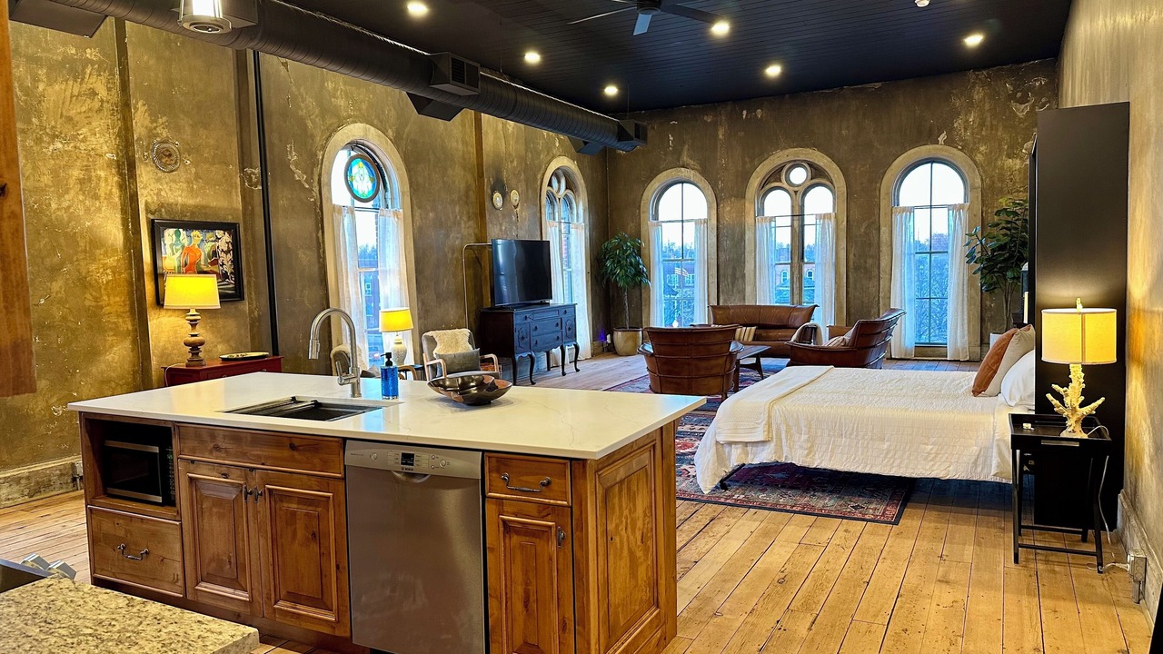 Photo of Bedroom in Carlinville
