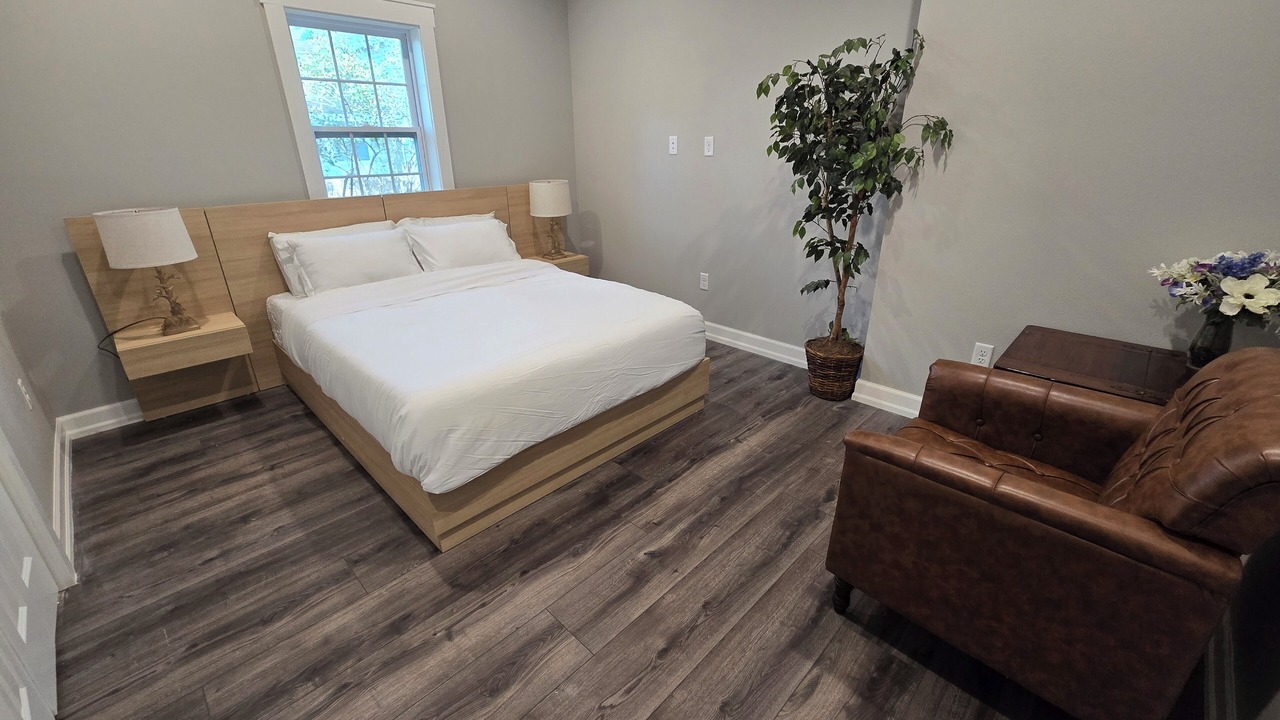 Photo of Bedroom in Cedar Falls