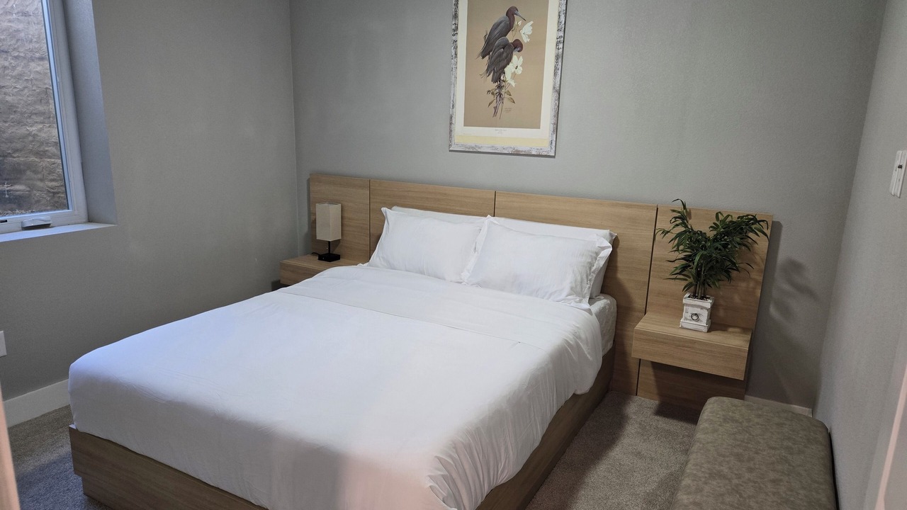 Photo of Bedroom in Cedar Falls