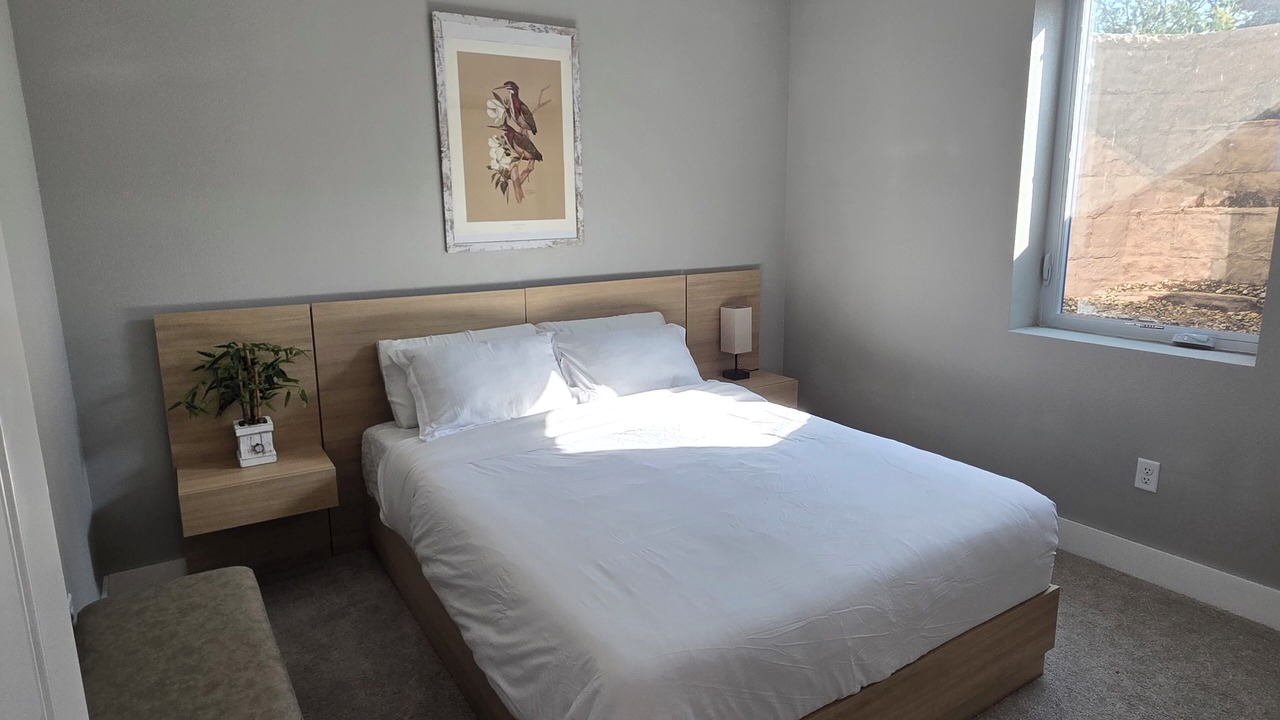 Photo of Bedroom in Cedar Falls