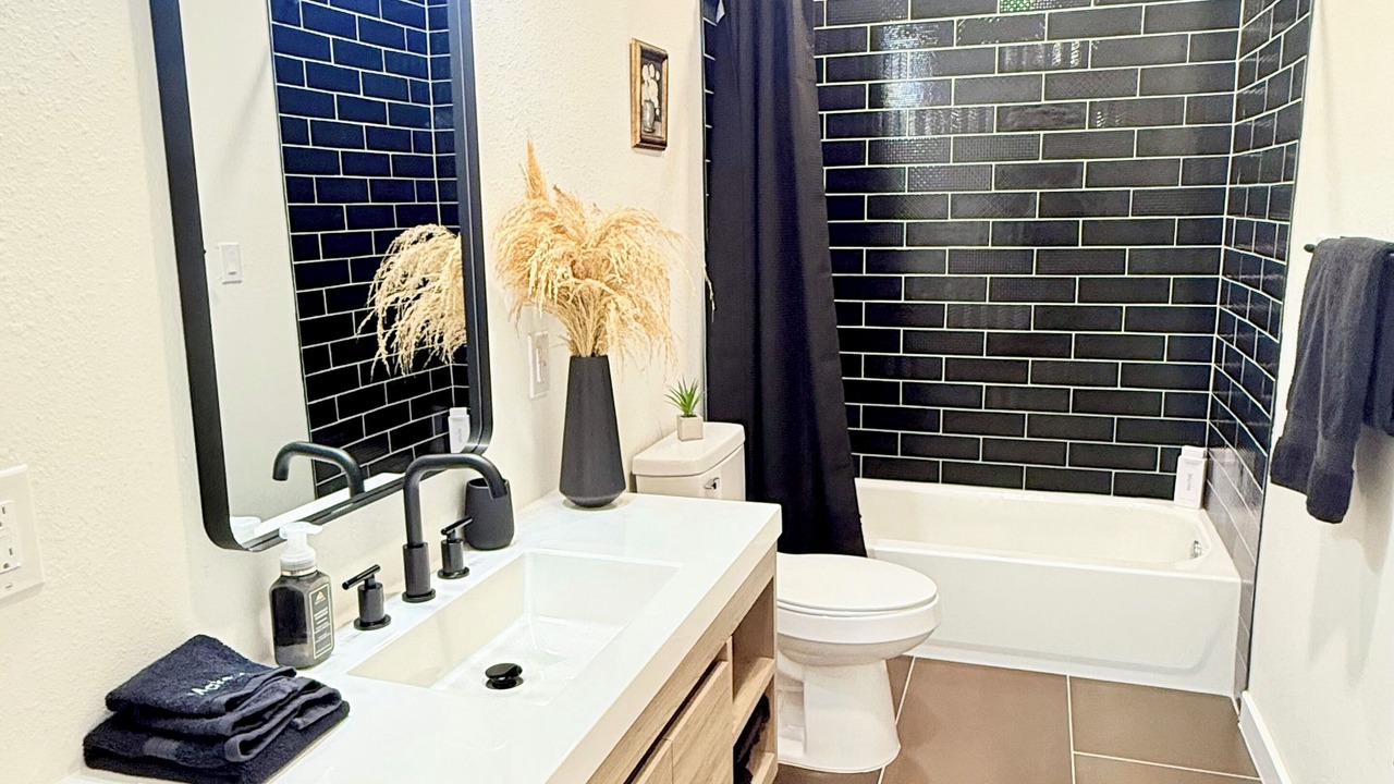 Photo of Bathroom in Saint Jo