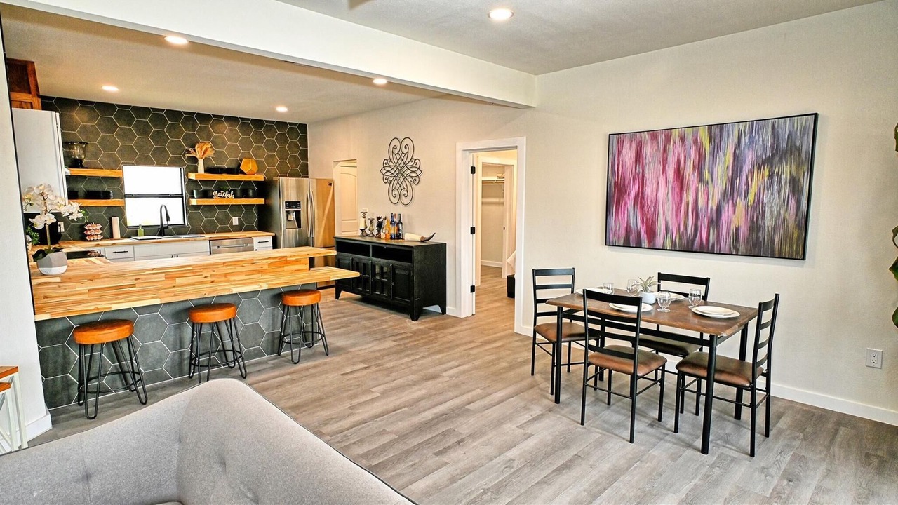 Photo of Others in Saint Jo