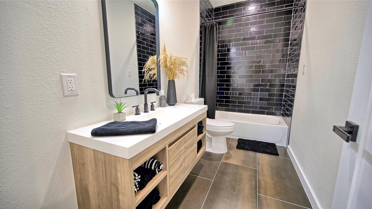 Photo of Bathroom in Saint Jo