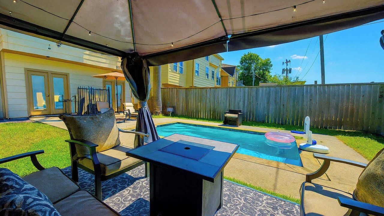 Photo of Outdoor in Woodlake - Briar Meadow