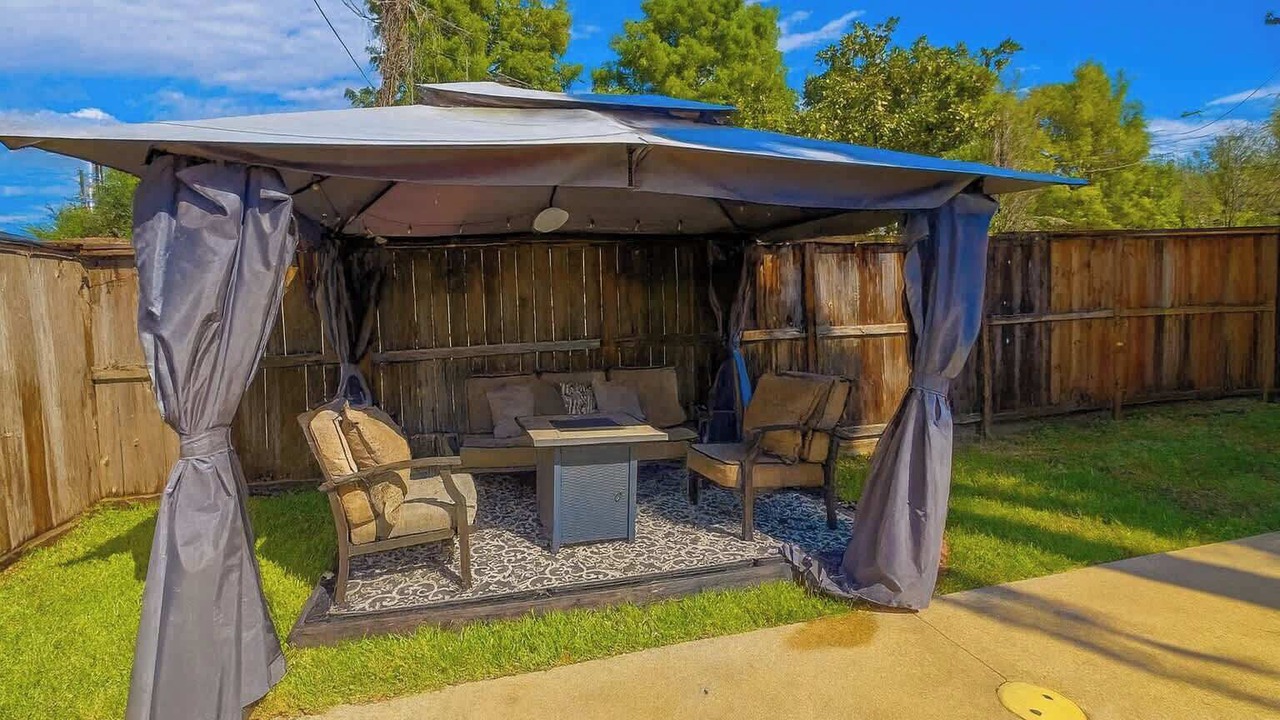 Photo of Patio Balcony in Woodlake - Briar Meadow
