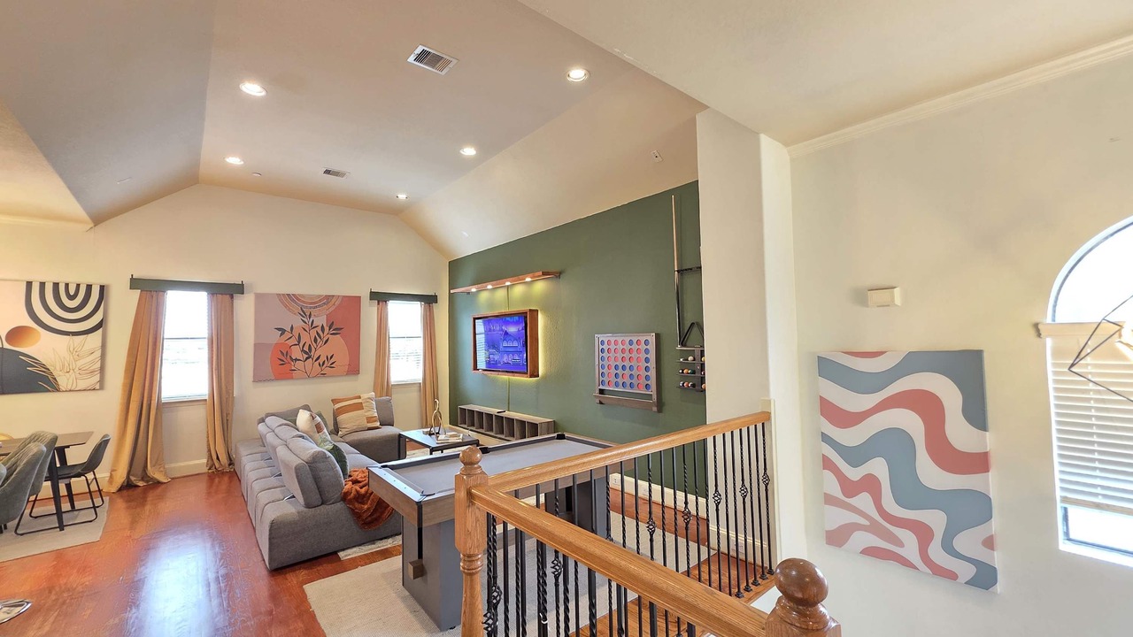 Photo of Livingroom in Woodlake - Briar Meadow