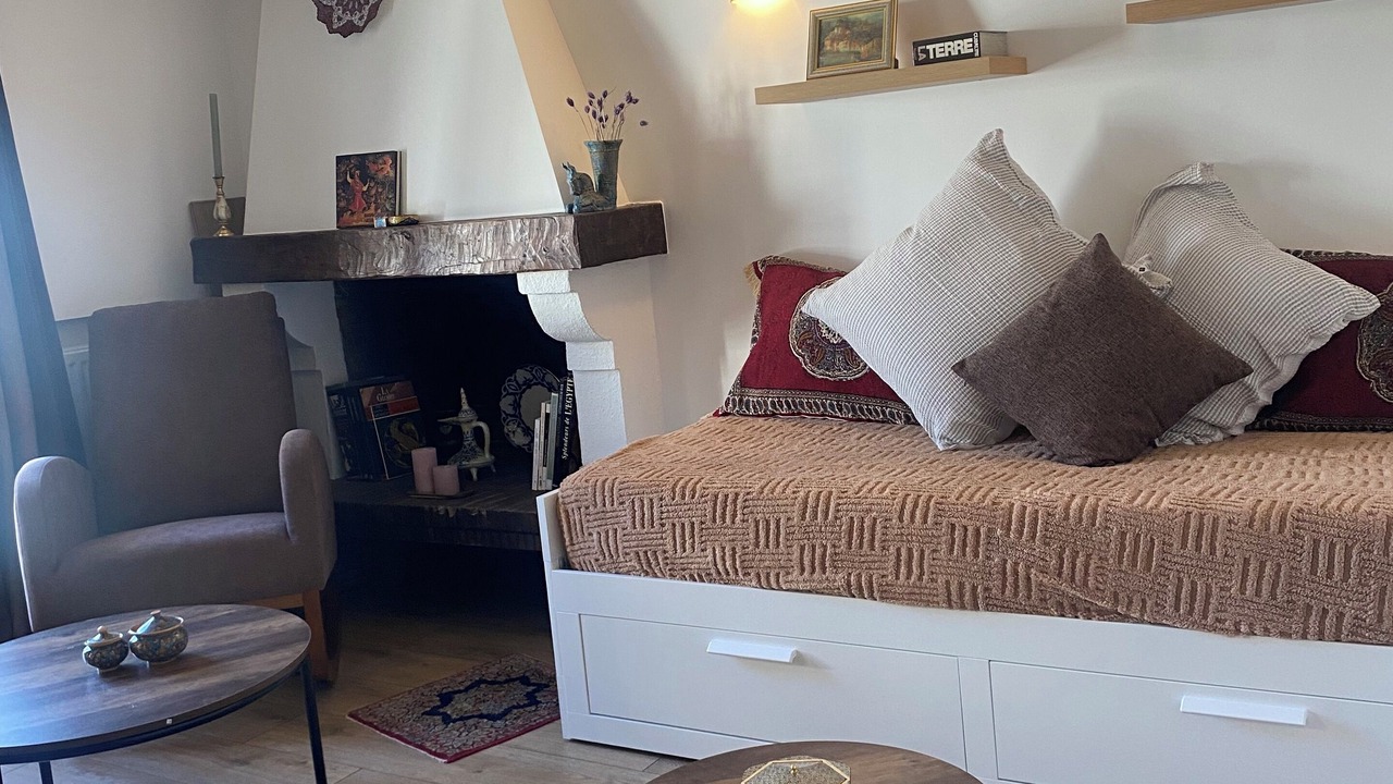 Photo of Livingroom in Quartier de la Folie-Mericourt
