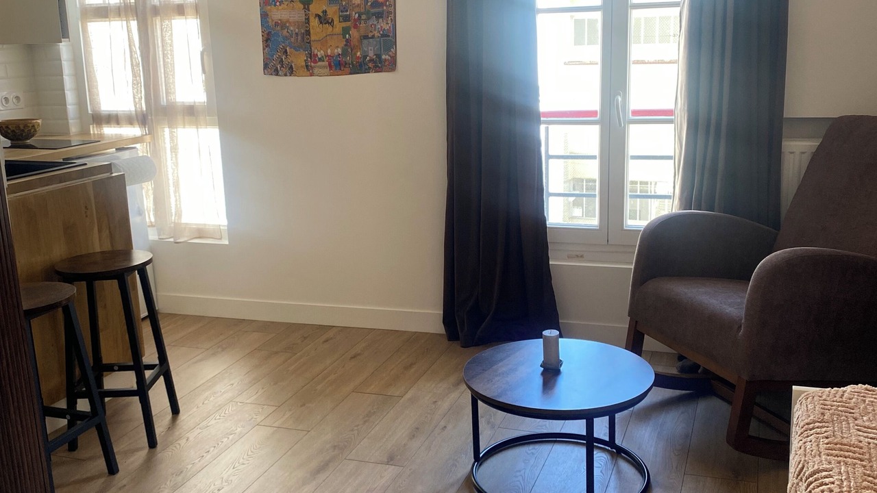Photo of Livingroom in Quartier de la Folie-Mericourt