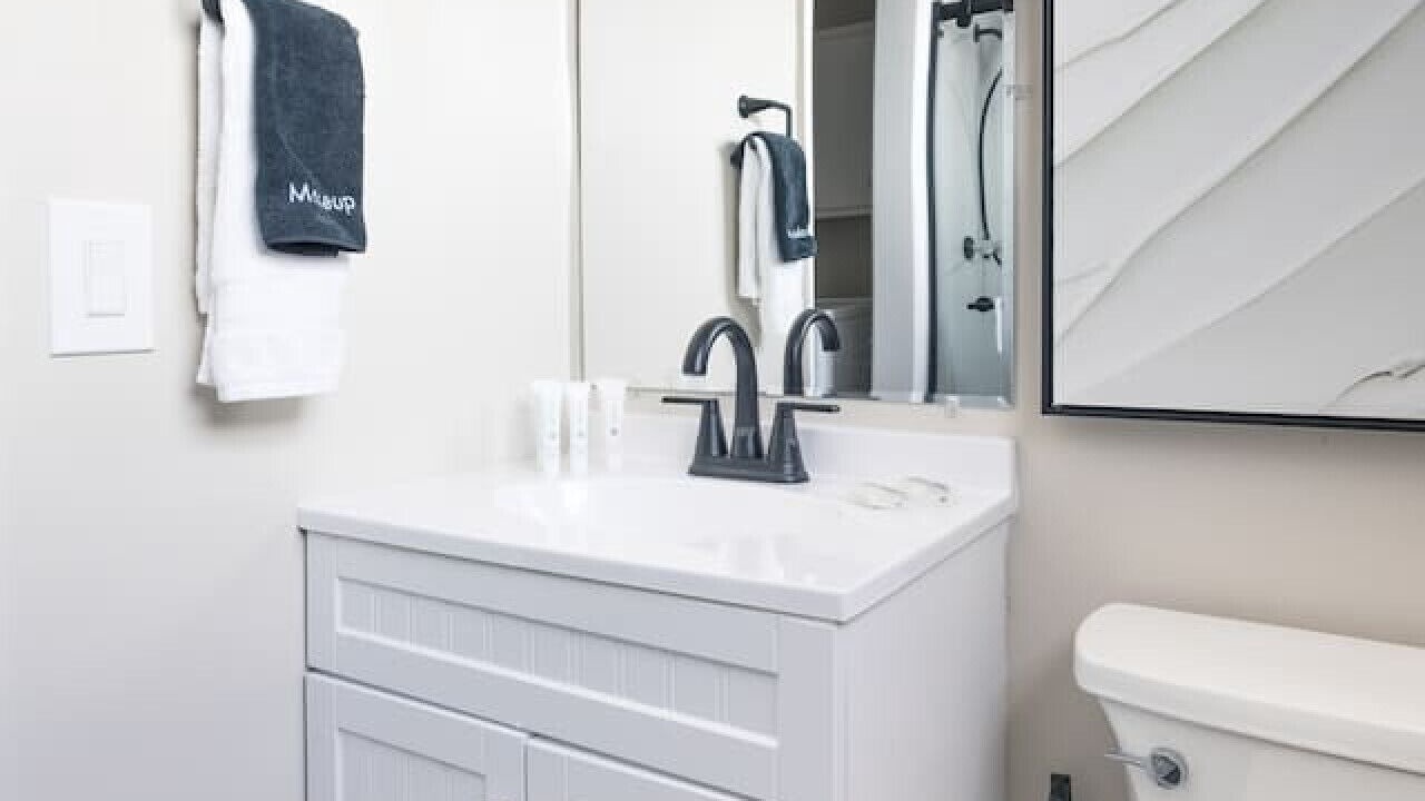 Photo of Bathroom in Parker Ridge