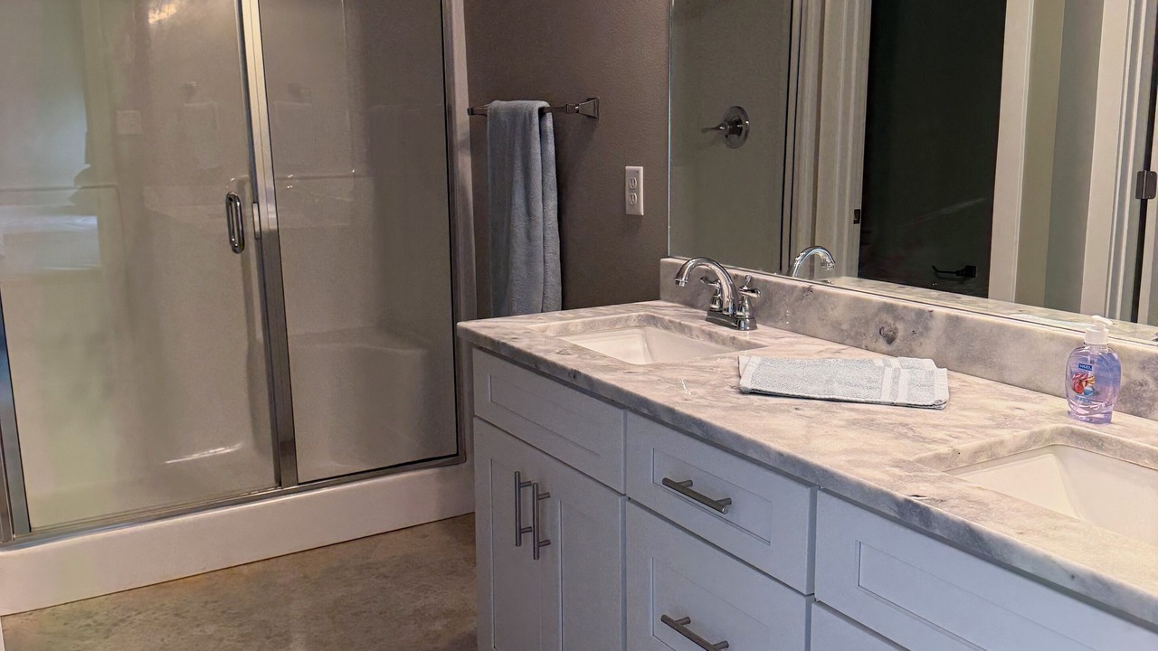 Photo of Bathroom in Benton
