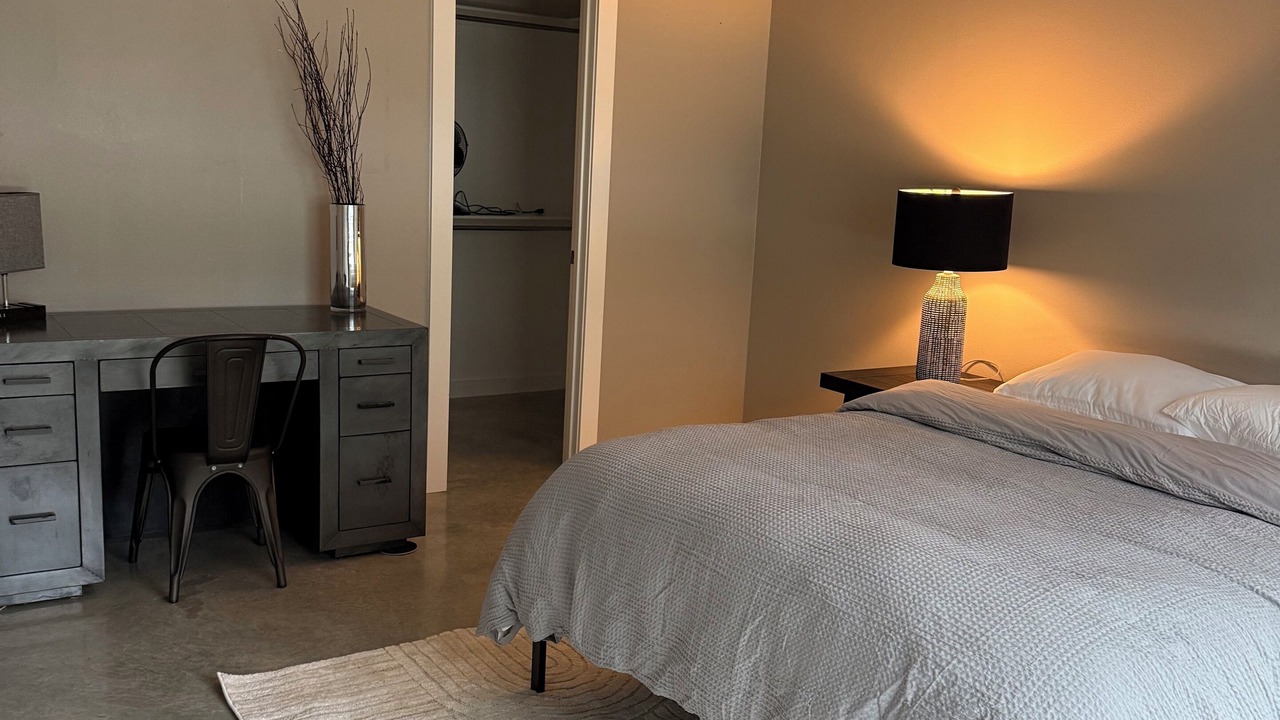 Photo of Bedroom in Benton