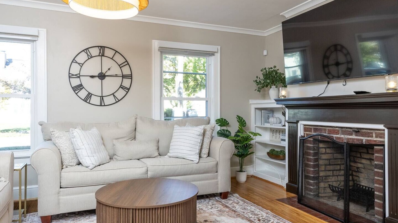 Photo of Livingroom in Rochester