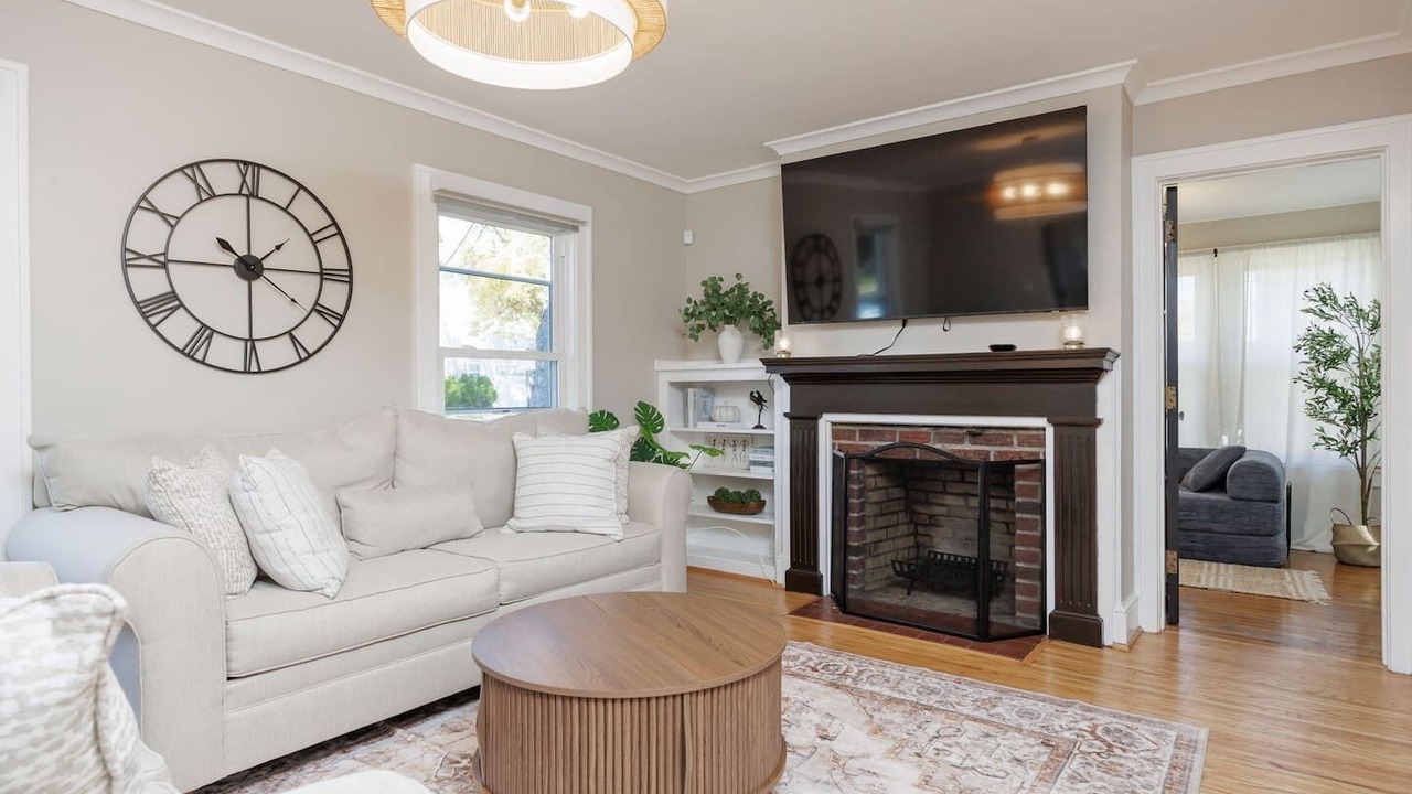 Photo of Livingroom in Rochester