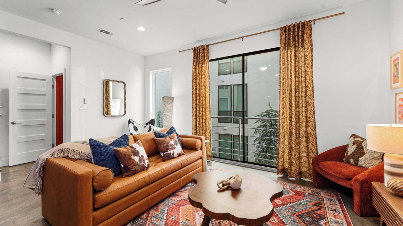 Photo of Livingroom in Old East Dallas