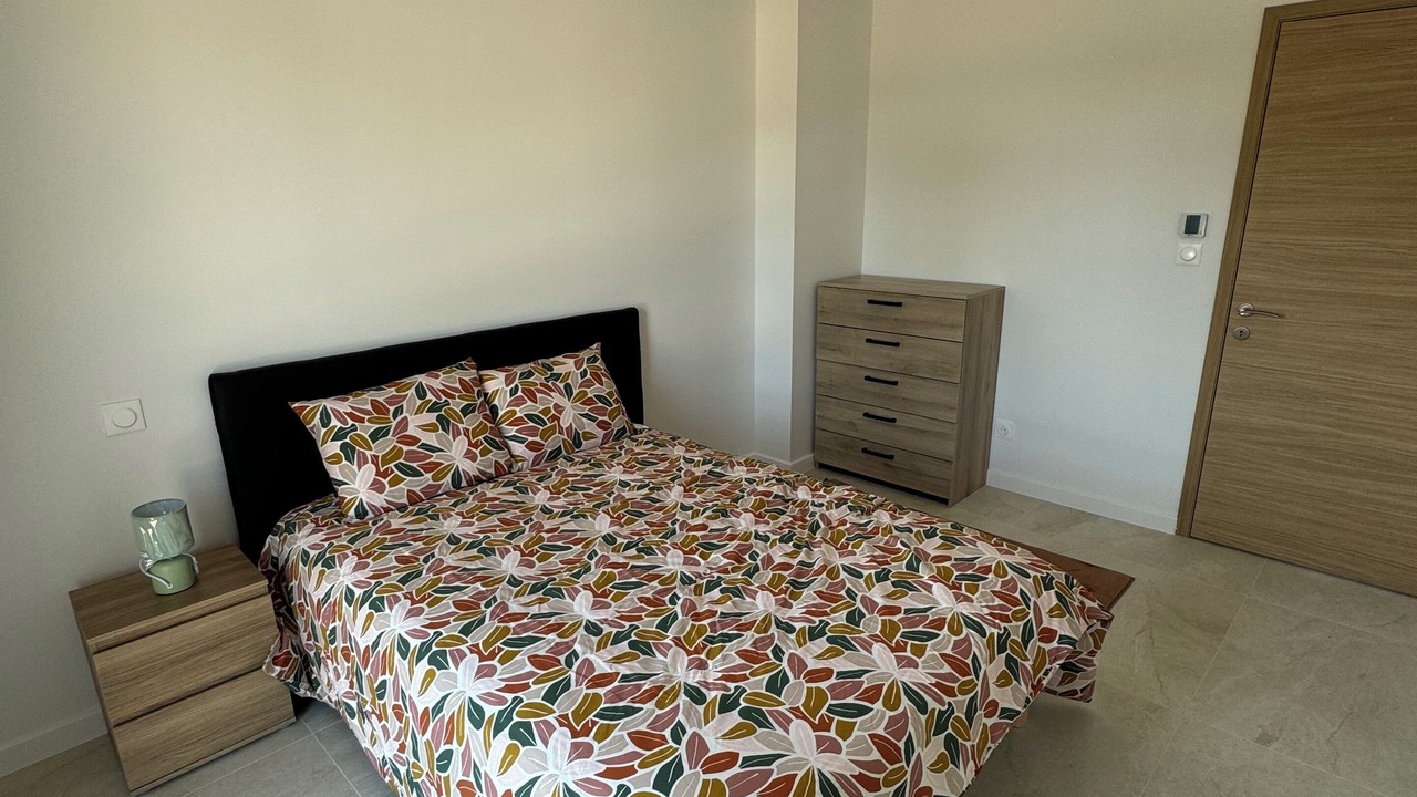 Photo of Bedroom in Violes