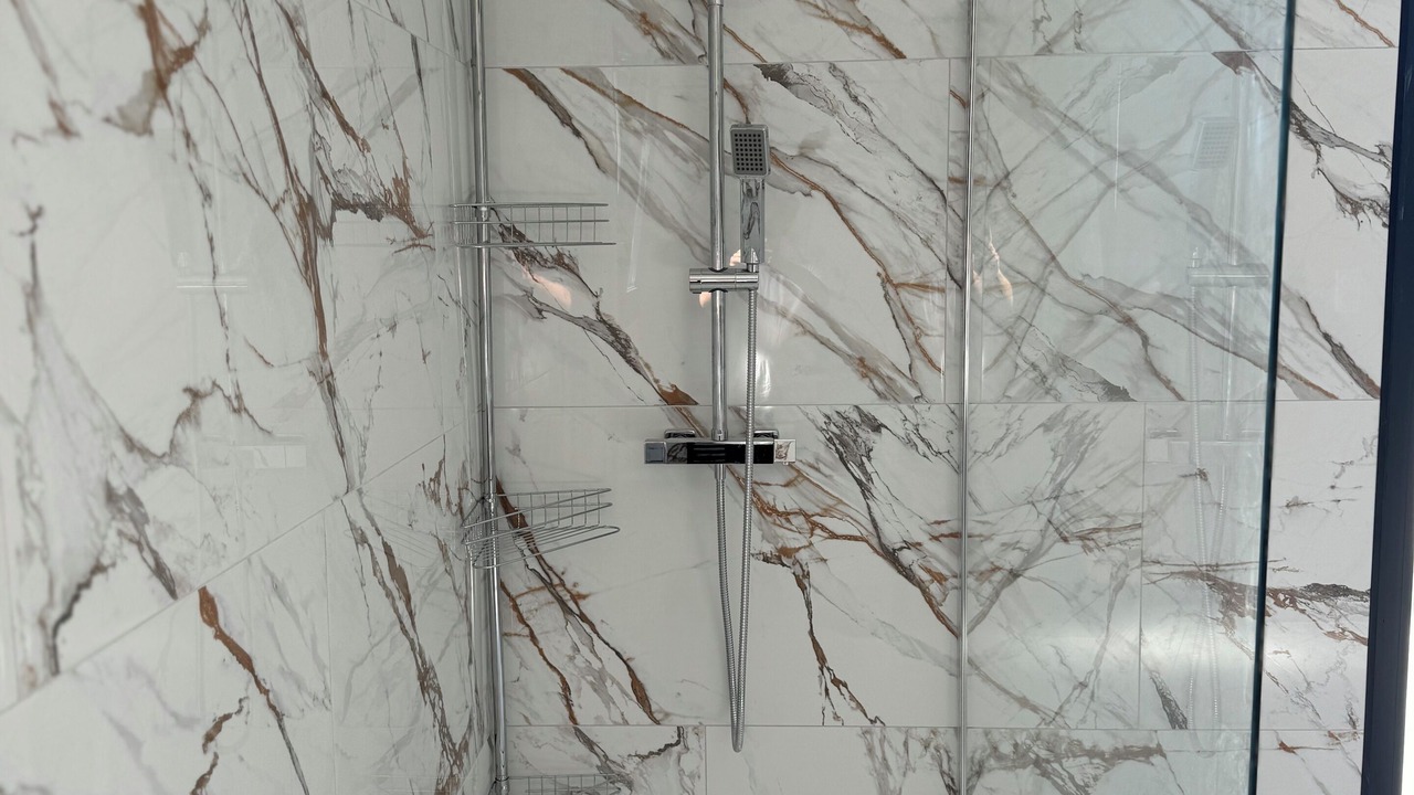 Photo of Bathroom in Violes