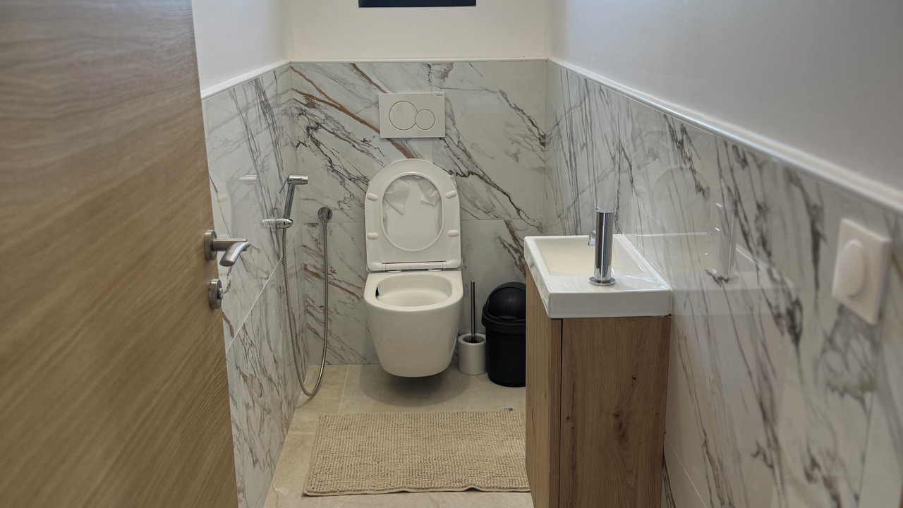 Photo of Bathroom in Violes