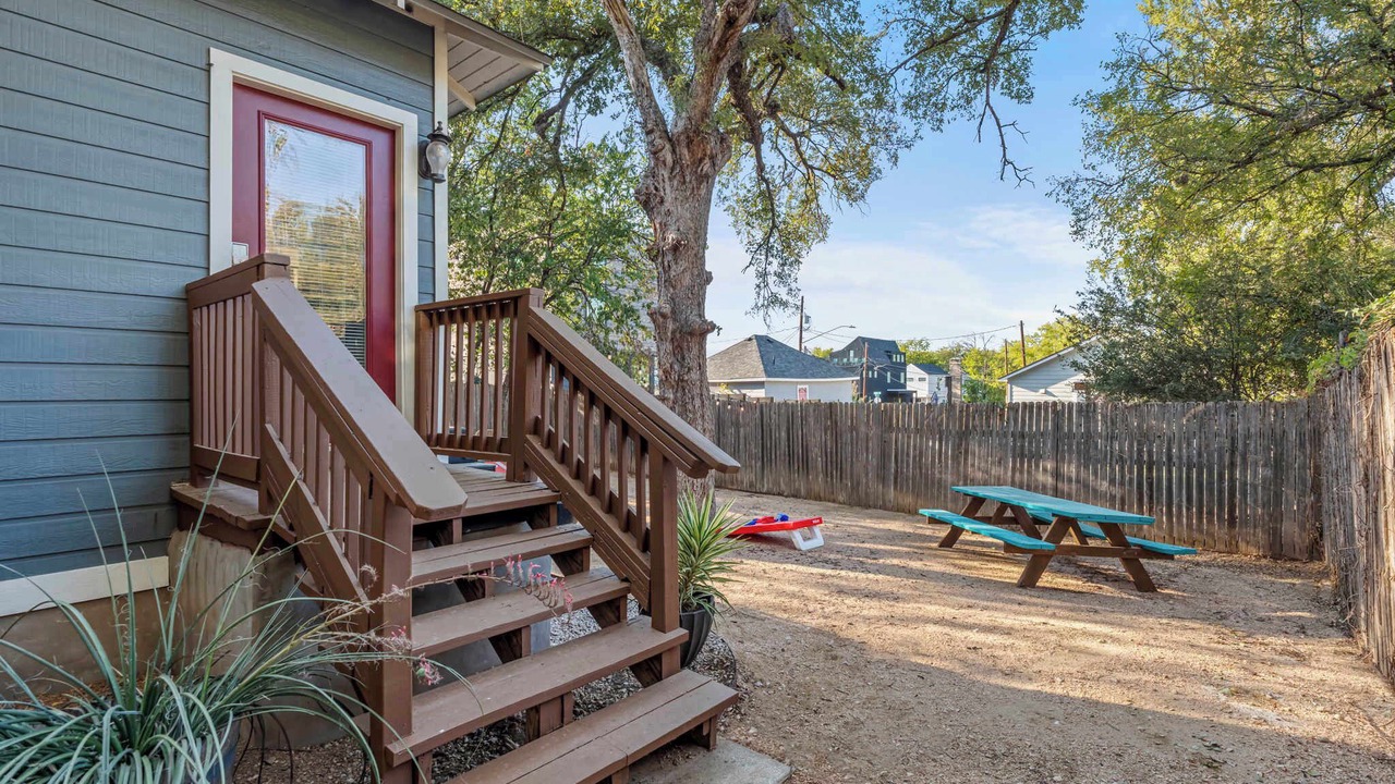 Photo of Patio Balcony in Chestnut