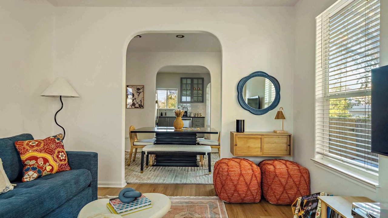 Photo of Livingroom in Chestnut