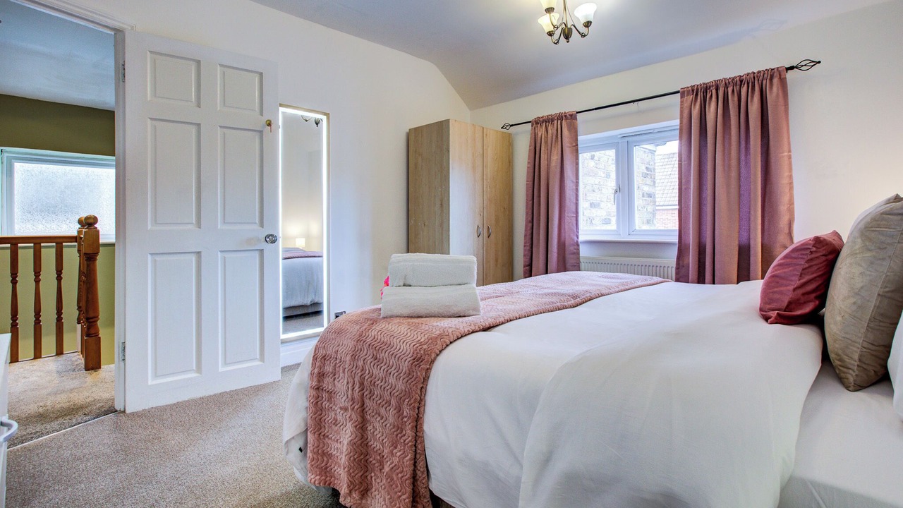 Photo of Bedroom in Welling