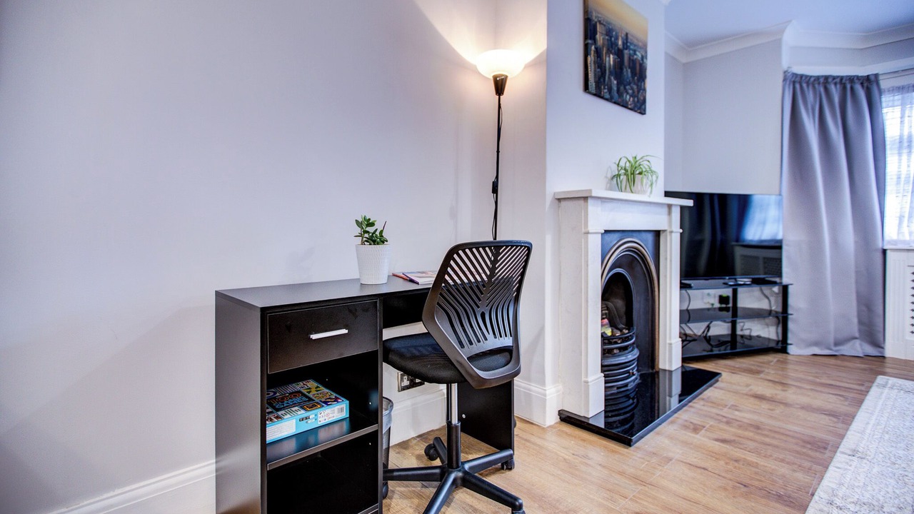 Photo of Others in Welling