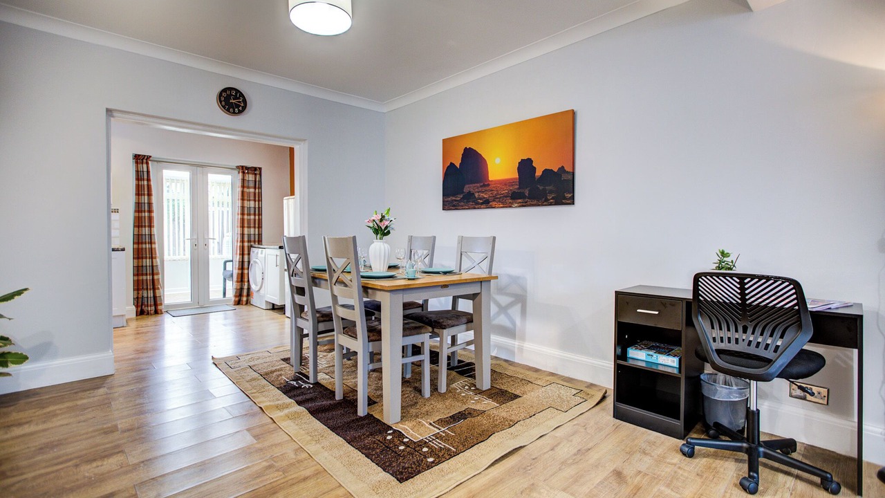 Photo of Others in Welling