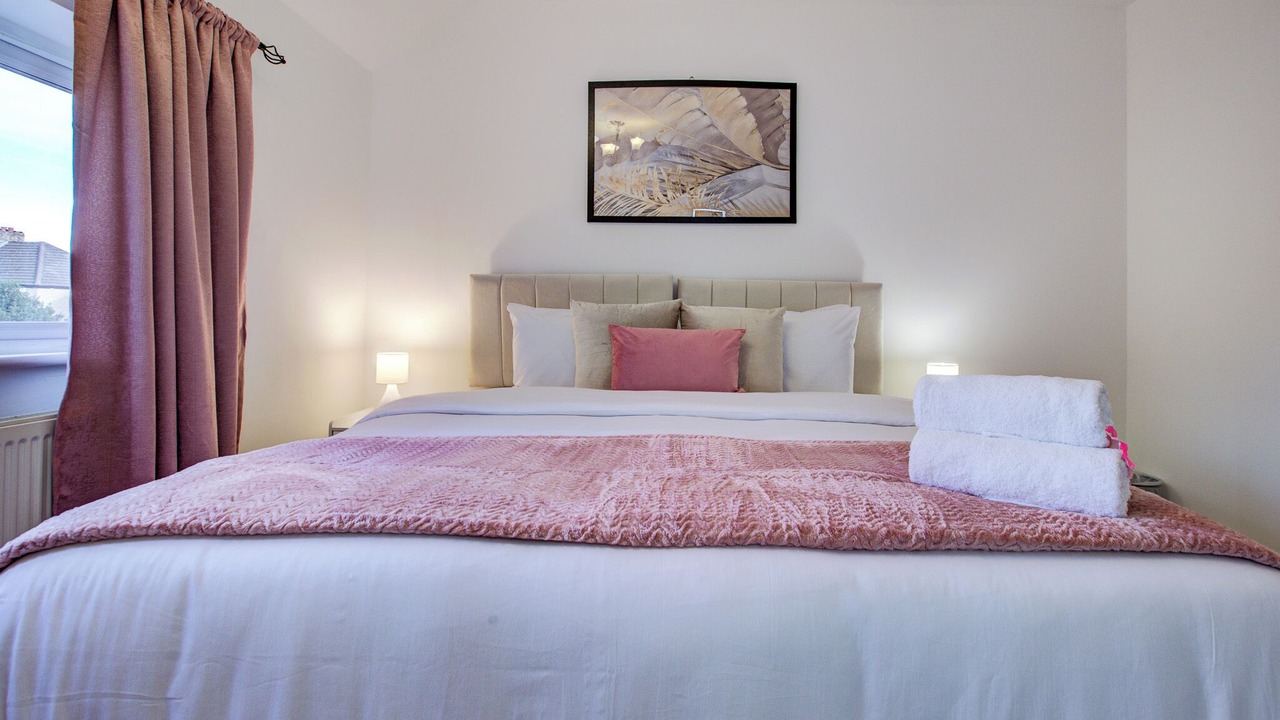 Photo of Bedroom in Welling