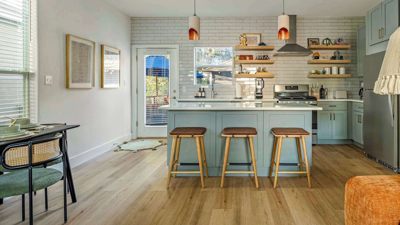 Photo of Kitchen in Chestnut