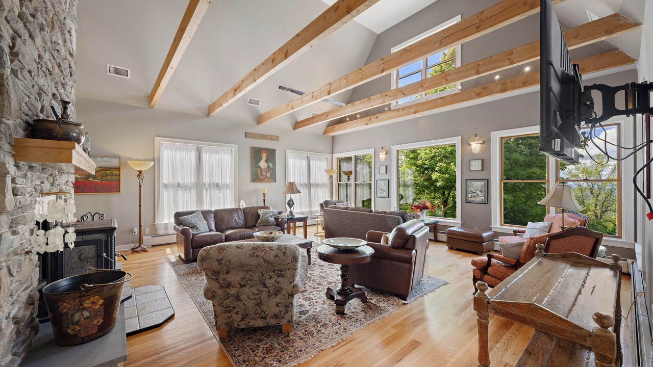 Photo of Livingroom in Warwick