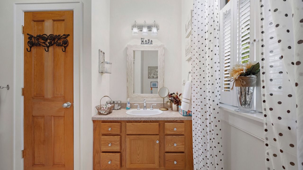 Photo of Bathroom in Warwick