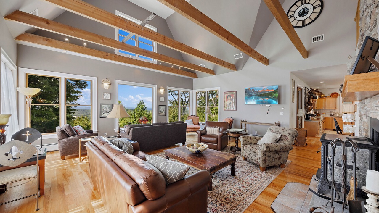 Photo of Livingroom in Warwick