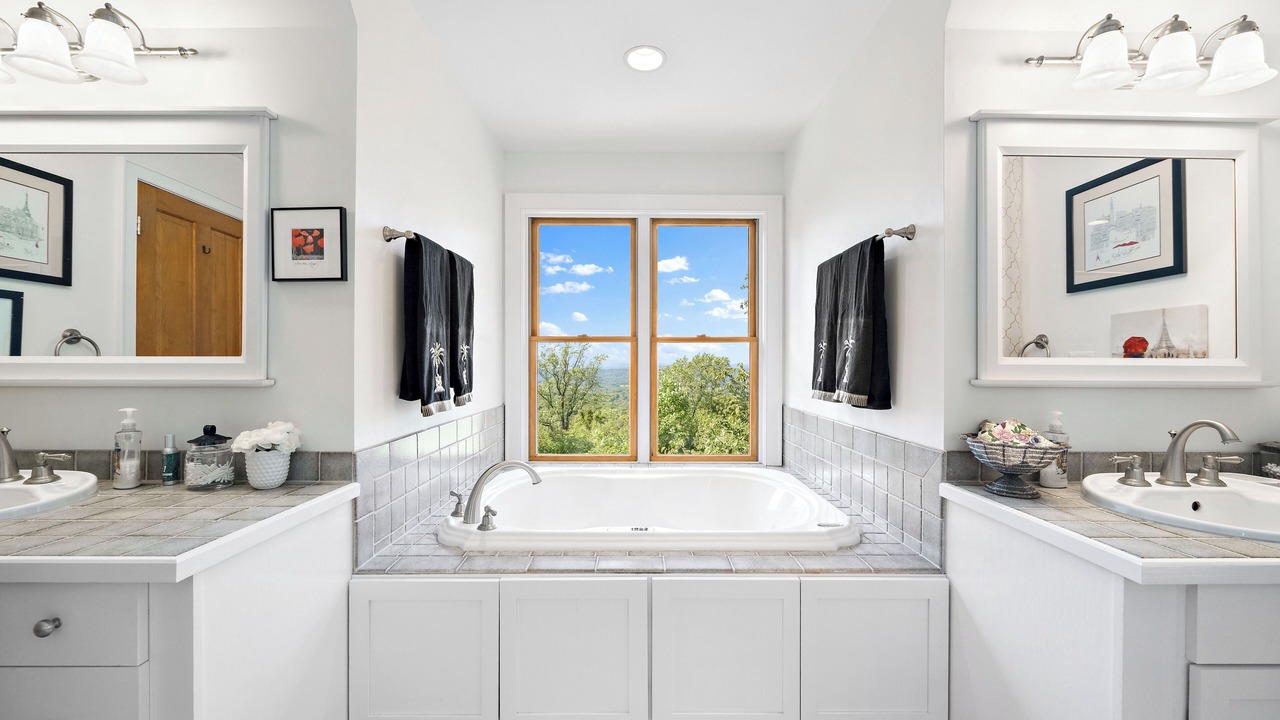 Photo of Bathroom in Warwick