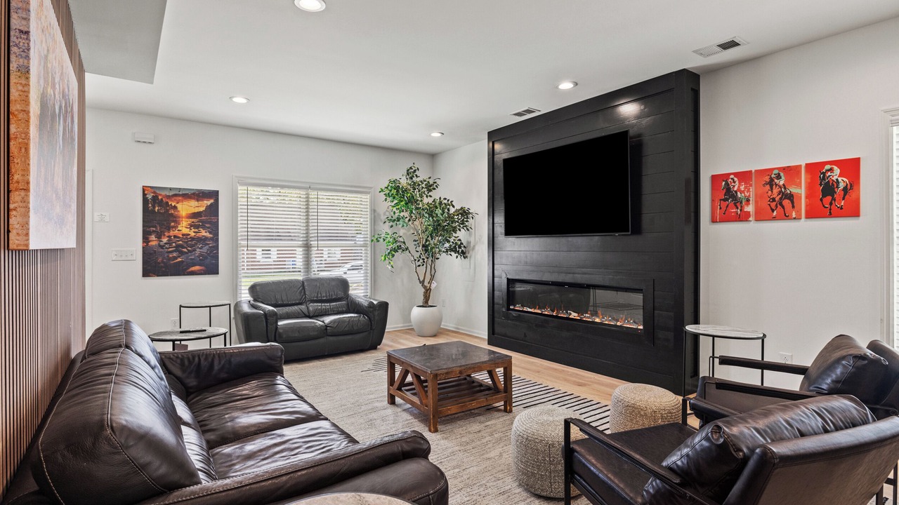 Photo of Livingroom in Lexington