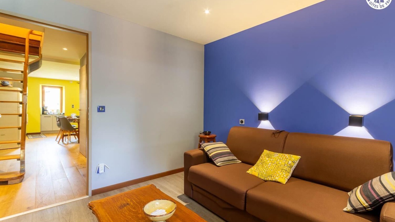 Photo of Livingroom in Ecole