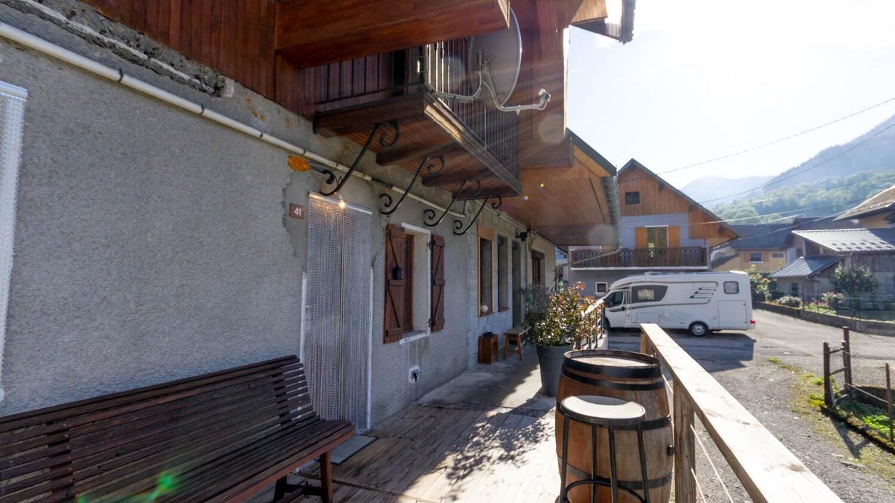 Photo of Outdoor in Ecole