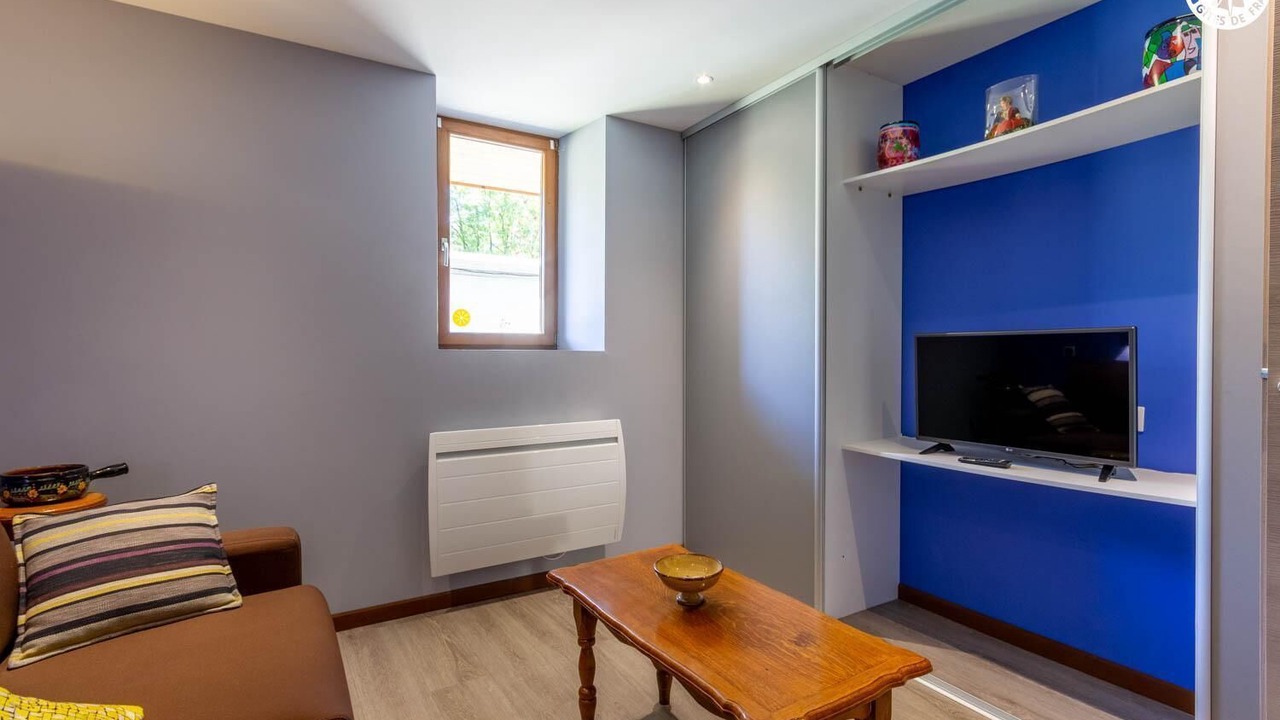 Photo of Livingroom in Ecole