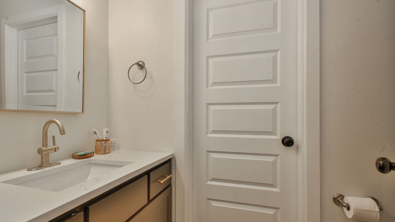 Photo of Bathroom in Central Oklahoma City