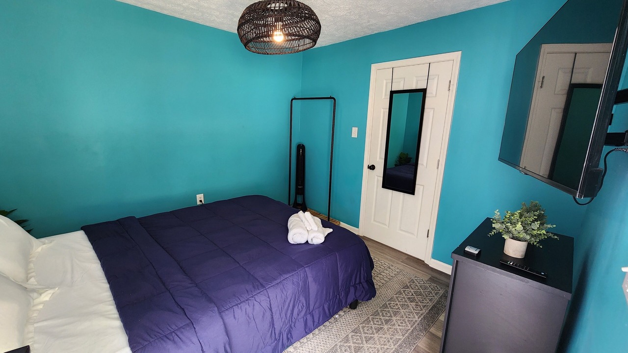 Photo of Bedroom in Brownsboro Zorn