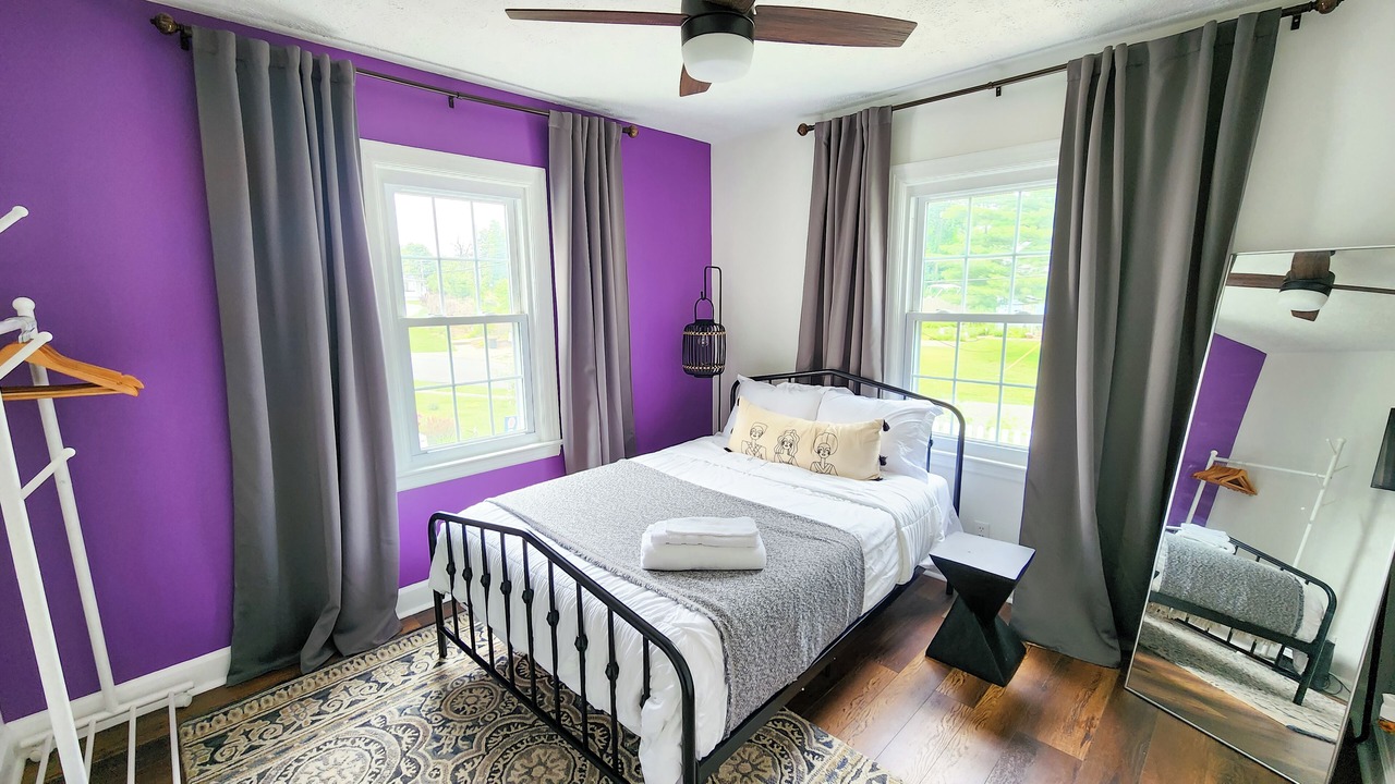 Photo of Bedroom in Brownsboro Zorn